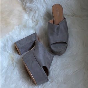 Public Desire Platform Mules